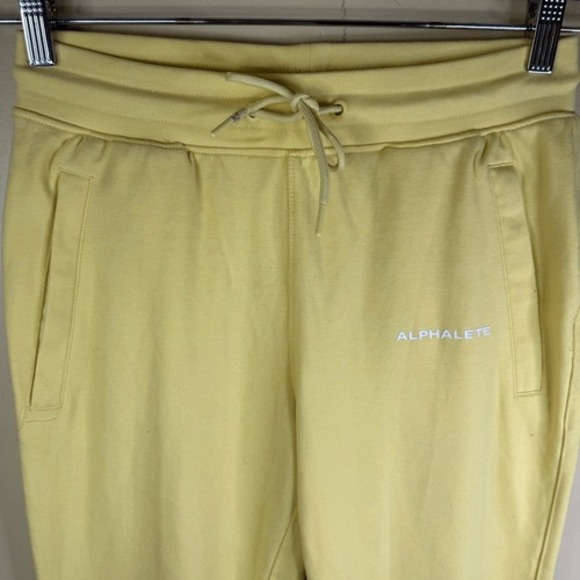 Alphalete Essential Core Jogger Size Medium Canary Yellow Athleisure Activewear‎ - Picture 3 of 8
